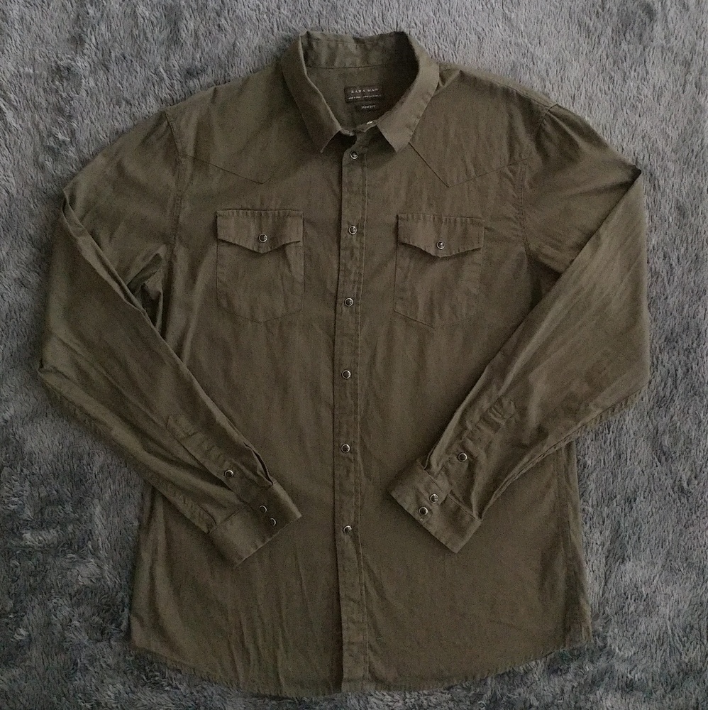 Zara Long Sleeve Slim Fit Button Down